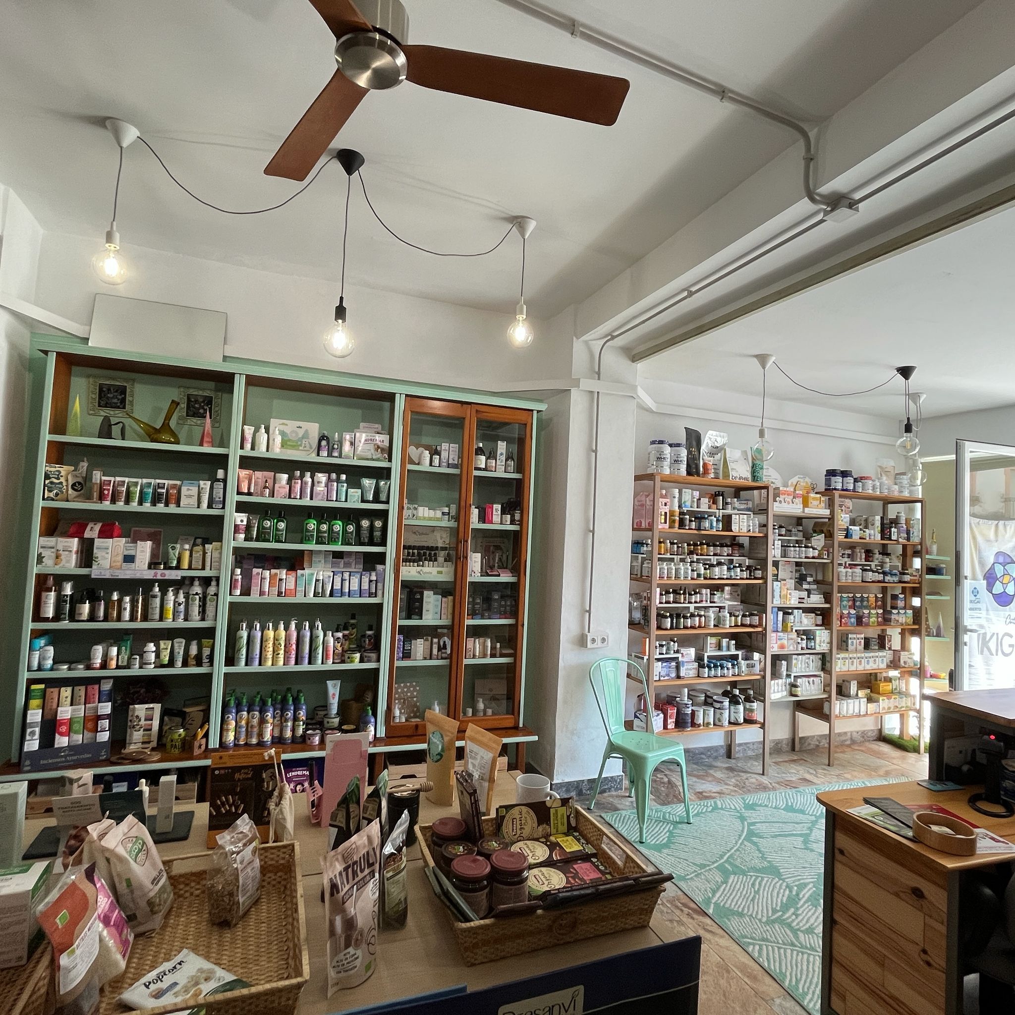 Zona lateral de la tienda Cultiva tu Ikigai